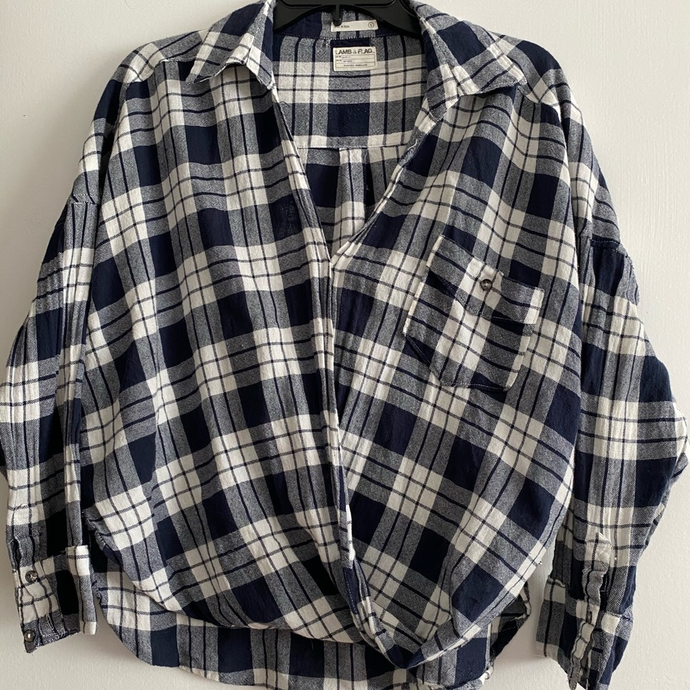 Lamb and flag cross over flannel